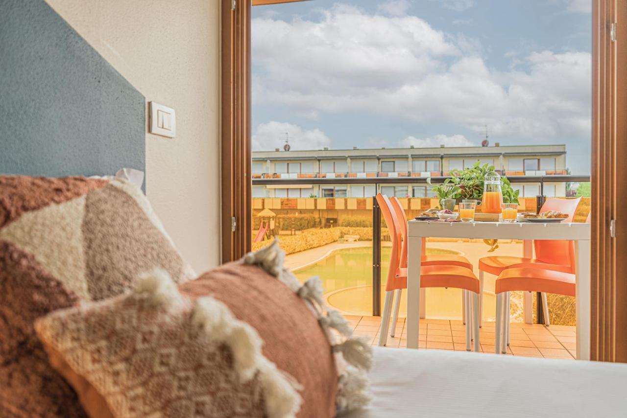 Hygge Family Apartment - One Step Away From The Lake!!! Sirmione Bagian luar foto