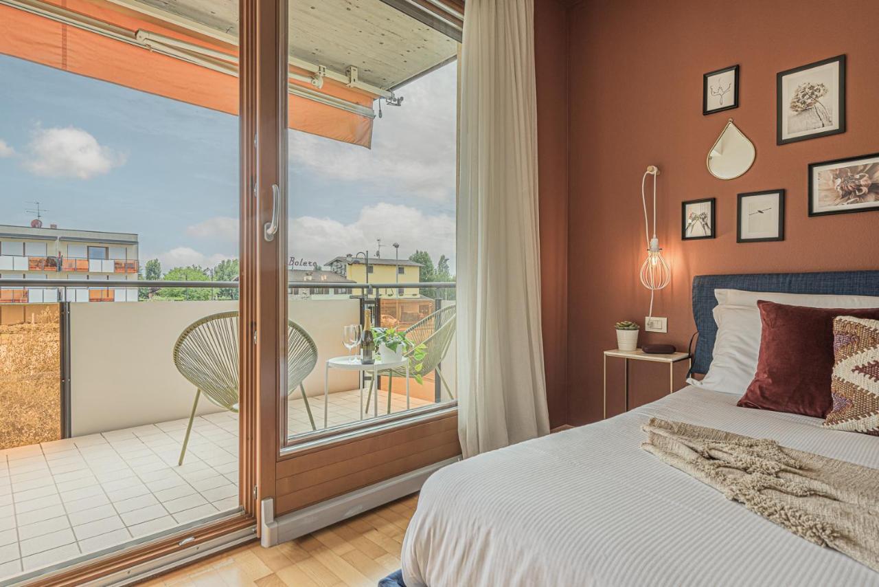 Hygge Family Apartment - One Step Away From The Lake!!! Sirmione Bagian luar foto