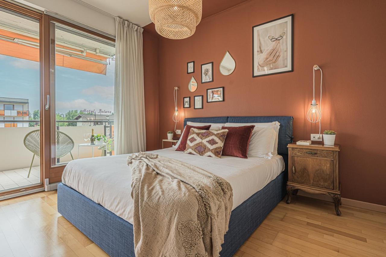Hygge Family Apartment - One Step Away From The Lake!!! Sirmione Bagian luar foto