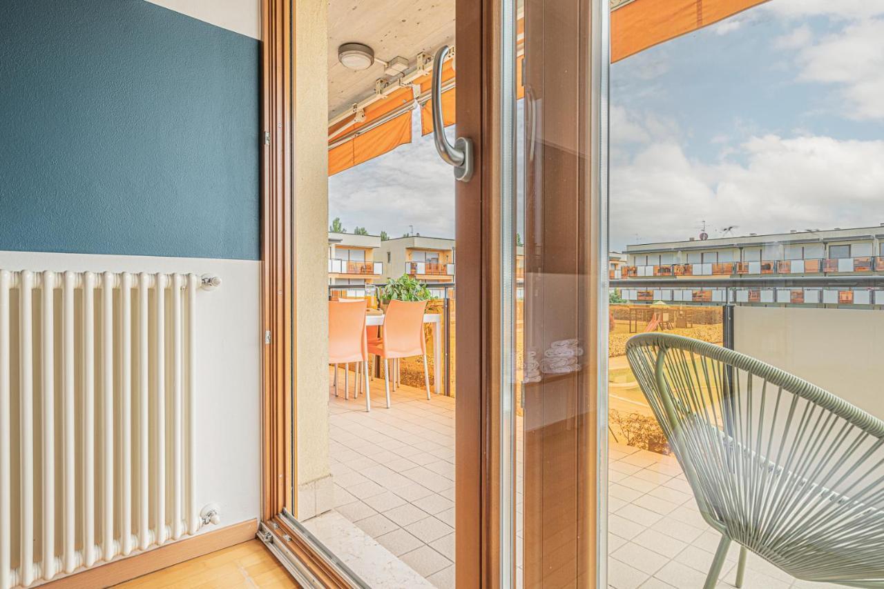 Hygge Family Apartment - One Step Away From The Lake!!! Sirmione Bagian luar foto